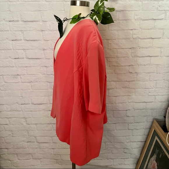 Short Sleeved Coral Blazer - Picture 7 of 14